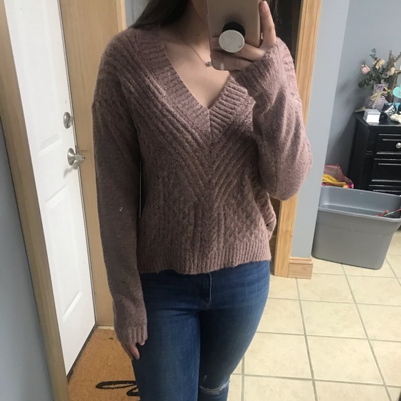 Basic Sweater - Picture 4 of 6